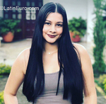 Andrea, Female, 29 | Medellín, Colombia | Badoo