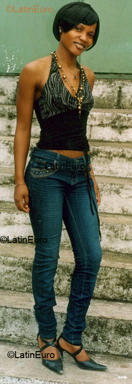 Date this cute Any Country girl Gyslaine from  A9508
