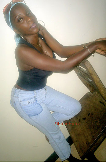 Date this cute Ivory Coast girl Jacqueline from Abidjan A9734