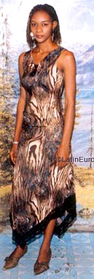 Date this funny Mali girl Salimata from Bamako ML4