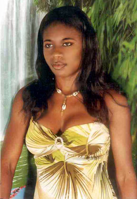 Date this hot Cameroon girl Pacience from Yaounde A9831