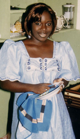 Date this tall Any Country girl Manouche from  A9841