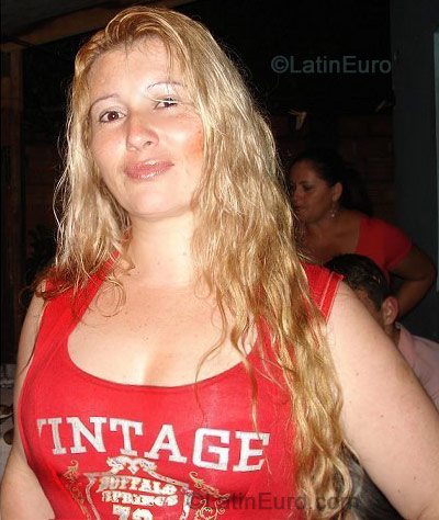 Date this beautiful Brazil girl Maria from Foz do Iguacu B-142