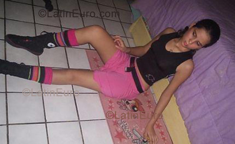 Date this foxy Brazil girl Dandara from Teresina B1003