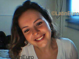 Date this hot Brazil girl Karla from Curitiba B1045