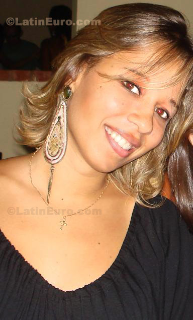 Date this tall Brazil girl Marina from Montes Claros B116
