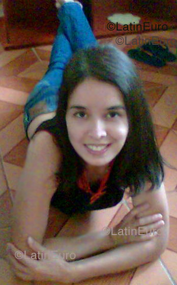 Date this voluptuous Brazil girl Susana from  B1194