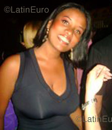 Date this voluptuous Brazil girl Luana from Brasilia B1218