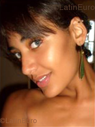 Date this delightful Brazil girl Rafaela from Joao Pessoa B1264