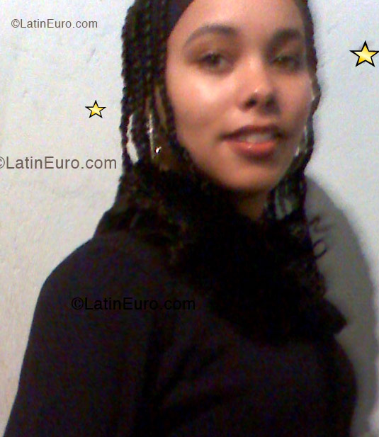 Date this sultry Brazil girl Aline from Sao Paulo B1343