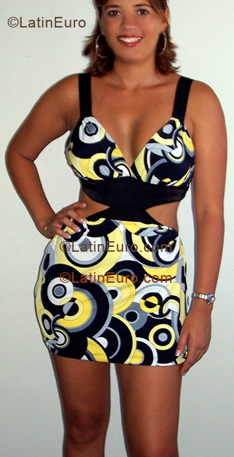 Date this nice looking Brazil girl Tacyana from Olinda B1351