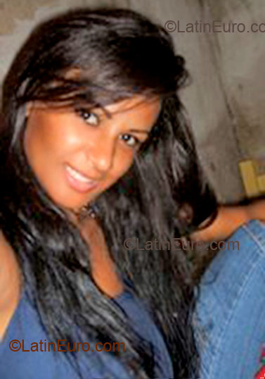 Date this georgeous Brazil girl Nary from Sao Luis B1383