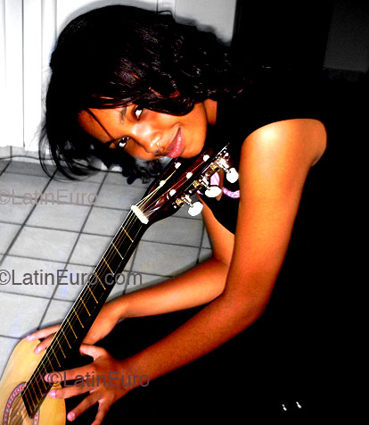 Date this stunning Brazil girl Lidia from Parnamirim B1527