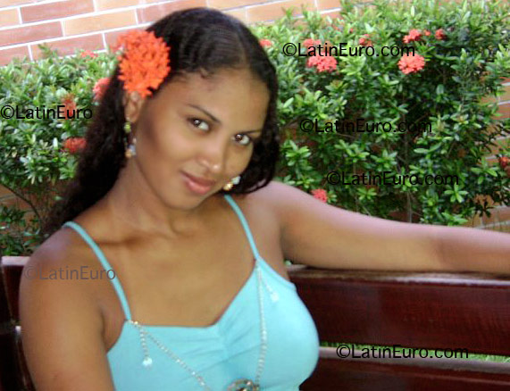 Date this athletic Brazil girl Leticya from Fortaleza B1755