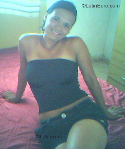 Date this sultry Brazil girl Jackueline from  B1901