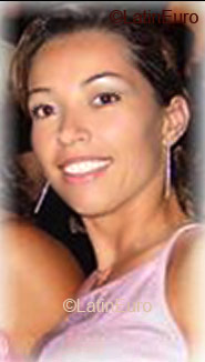 Date this voluptuous Brazil girl Valeria from  B1968