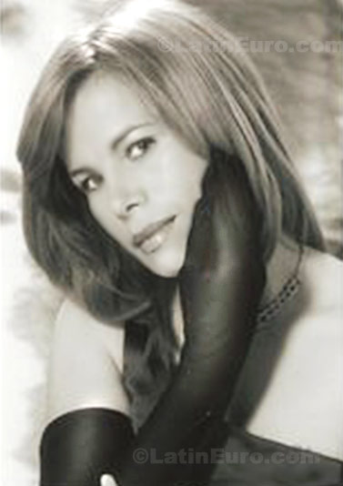 Date this hard body Brazil girl Ana from Ribeirao Branco B197