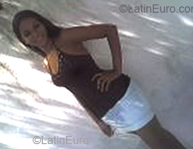 Date this delightful Brazil girl Gleyssiane from Fortaleza B2000
