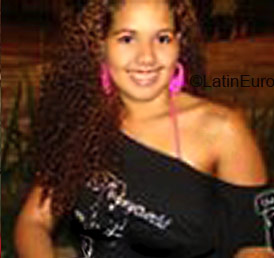 Date this charming Brazil girl Laiz from Jaboatao B2009