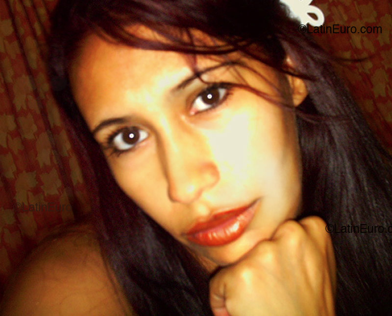 Date this foxy Brazil girl Maria from  B2050