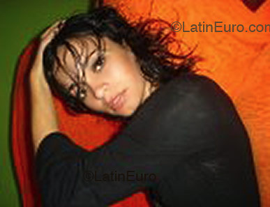 Date this fun Brazil girl Micheli from Aracaju B2115