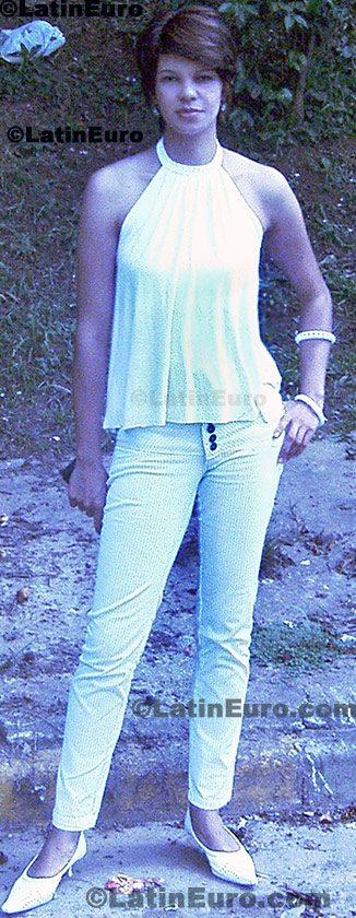 Date this good-looking Brazil girl Lilian from Sao Bernardo do Campo B218
