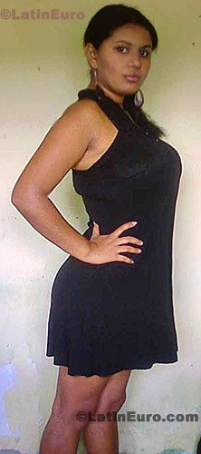 Date this gorgeous Brazil girl Maria from Palmeira Dos Indios BR3714