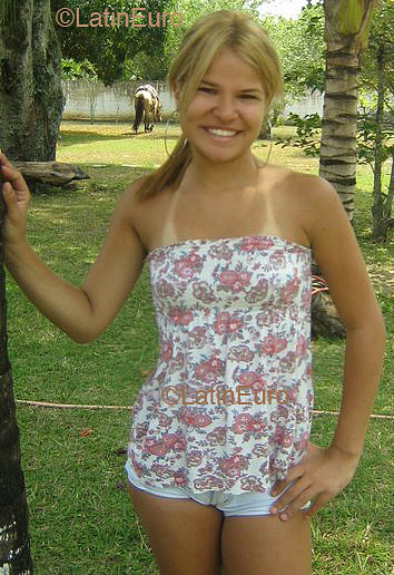 Date this delightful Brazil girl Patricia from RIO DE JANEIRO B2301