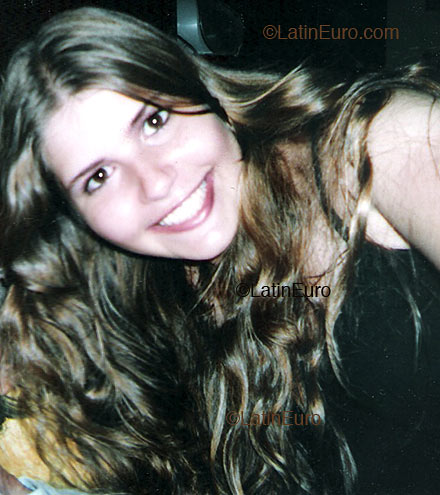Date this fun Brazil girl Annie from Cuiaba  B2426