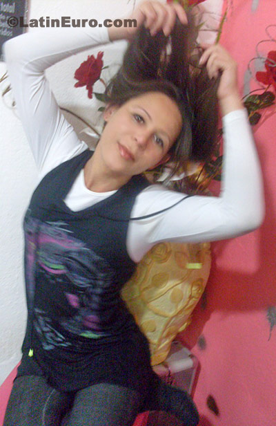 Date this foxy Brazil girl Hellen from Santo Andre B244