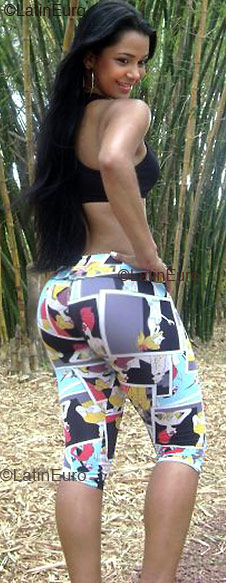 Date this fun Brazil girl Paola from Salvador B2488