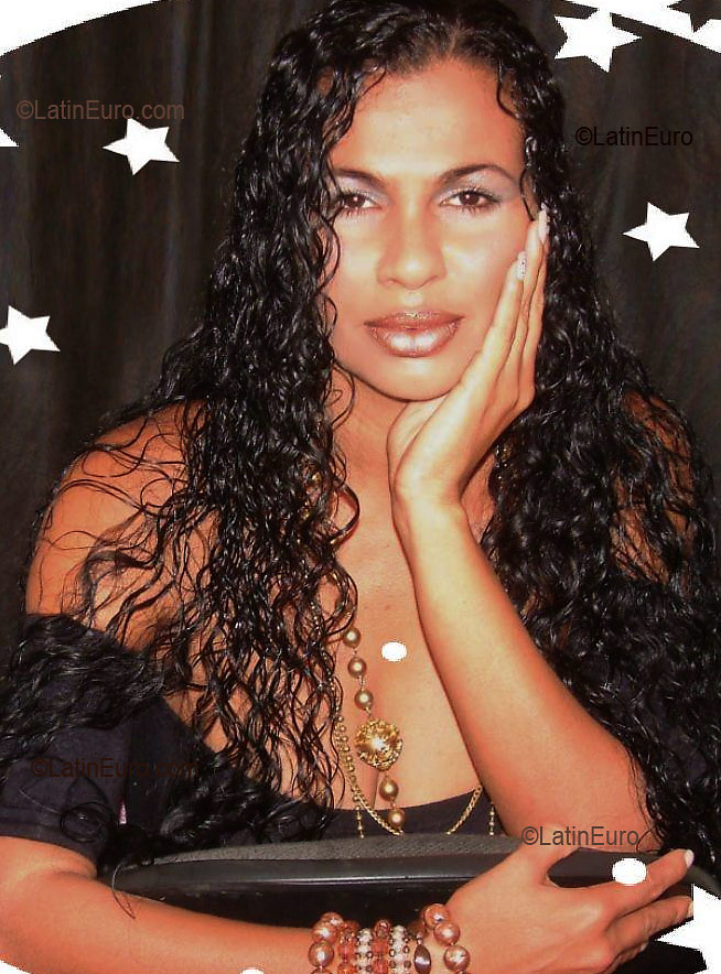 Date this funny Brazil girl Luz from PETROLINA B2820