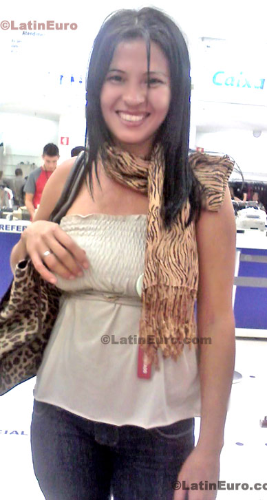 Date this beautiful Brazil girl Sinara from Paulo Afonso BR3843