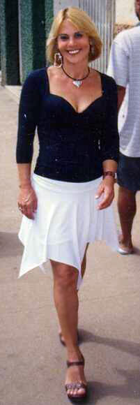 Date this cute Brazil girl Aparecida from CARATINGA B2908