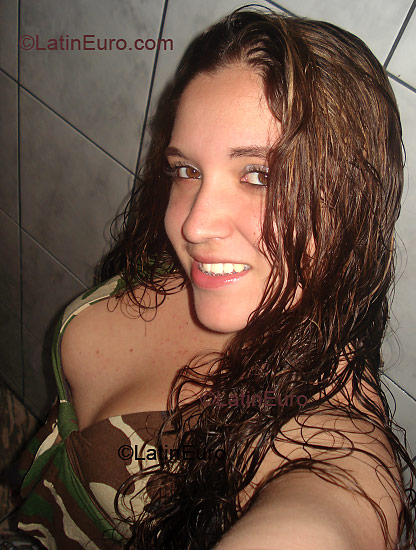 Date this sultry Brazil girl Daiane from SAO PAULO B2954