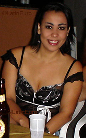 Date this gorgeous Brazil girl Vania from BELEM B2959