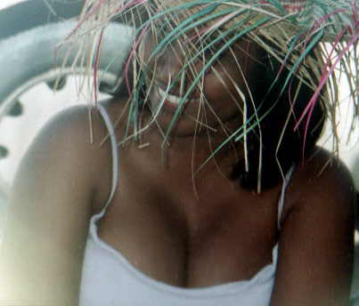 Date this nice looking Brazil girl Catia from SALVADOR B3093