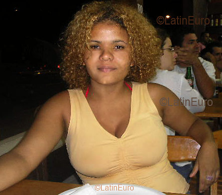 Date this delightful Brazil girl Cristiana from SAO PAULO B3152