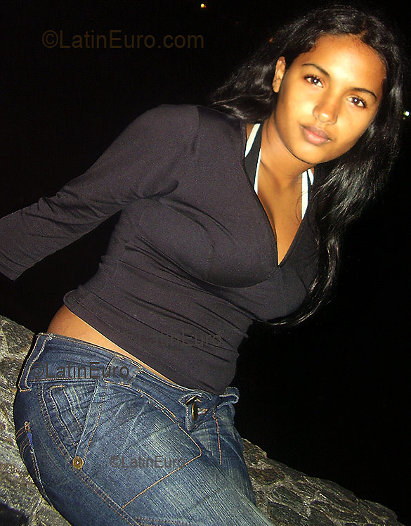 Date this cute Brazil girl Josiane from SAO VICENTE B3170