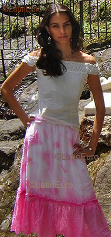 Date this attractive Brazil girl Geysa from SAO PAULO B3176