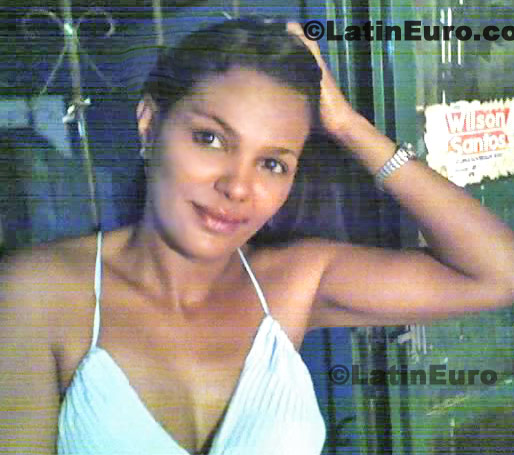 Date this fun Brazil girl Sheila from Cuiaba B321