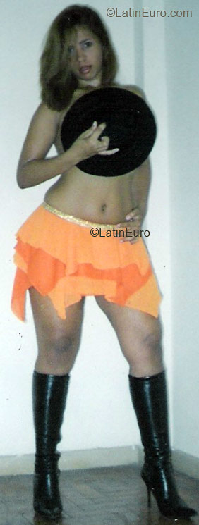 Date this voluptuous Brazil girl Andrea from OLINDA B3337