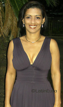 Date this delightful Brazil girl Eliene from ILHEUS B3474