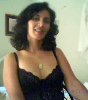 Date this passionate Brazil girl Sara from FLORIANO B3584