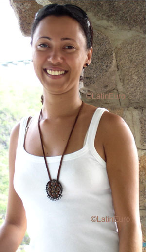 Date this charming Brazil girl Fabiana from PAULO AFONSO B3589