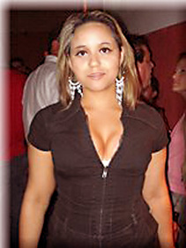 Date this sultry Brazil girl Jaqueline from CASCAVEL B3646