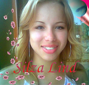 Date this happy Brazil girl Silza from MAE DO RIO B3703