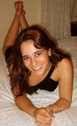 Date this good-looking Brazil girl Laine from ATIBAIA B3781