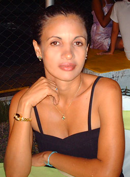 Date this charming Brazil girl Ione from MACARANI B3817