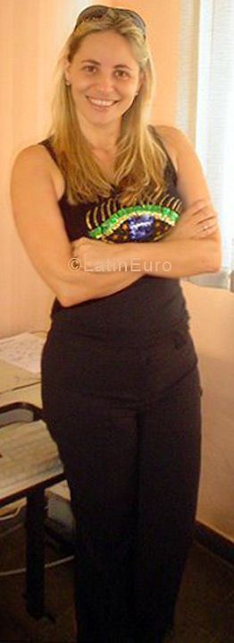 Date this charming Brazil girl Cleide from CARATINGA B3895